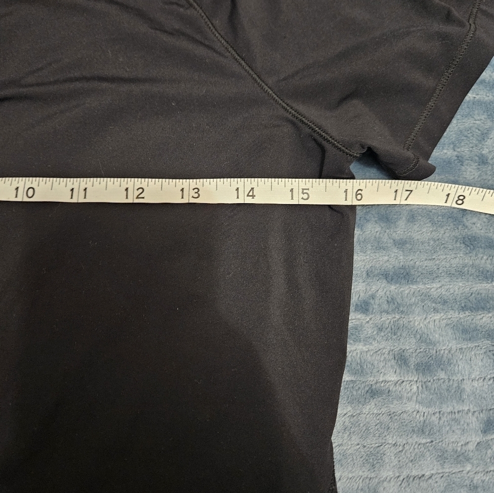 All in motion black active tee short sleeve! - Picture 3 of 5